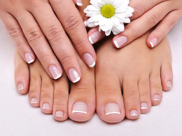 Sinanpaşa Pedikürcü